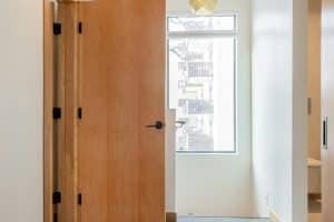 Ddécouvrez les dernières tendances menuiserie dans un showroom à Fréjus